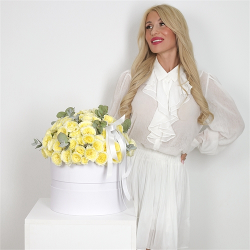 Композиция из 25 Желтых кустовых пионовидных роз 5451 - фото 14332