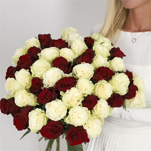 Букет из 51 розы Эквадор 60 см Микс 3965 - фото 14706