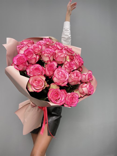 Букет из 25 розовых роз Эквадор 60 см ( Палома) - фото 6393
