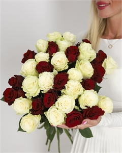 Букет из 35 роз Эквадор 60 см Микс 3966