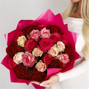 Букет из 25 роз Эквадор 50 см Микс 2717
