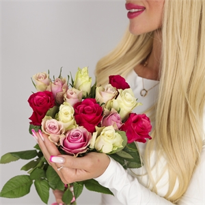 Букет из 15 роз Кения 50 см 4040