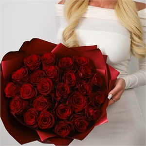 Букет из 25 роз Эквадор 50 см 2913