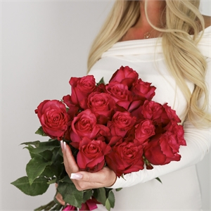 Букет из 15 роз Эквадор 60 см 2961