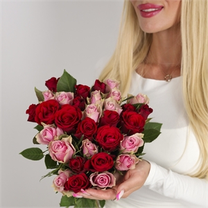Букет из 25 роз Кения 40 см 4063