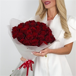 Букет из 35 роз Эквадор Эксплорер 60 см 5586